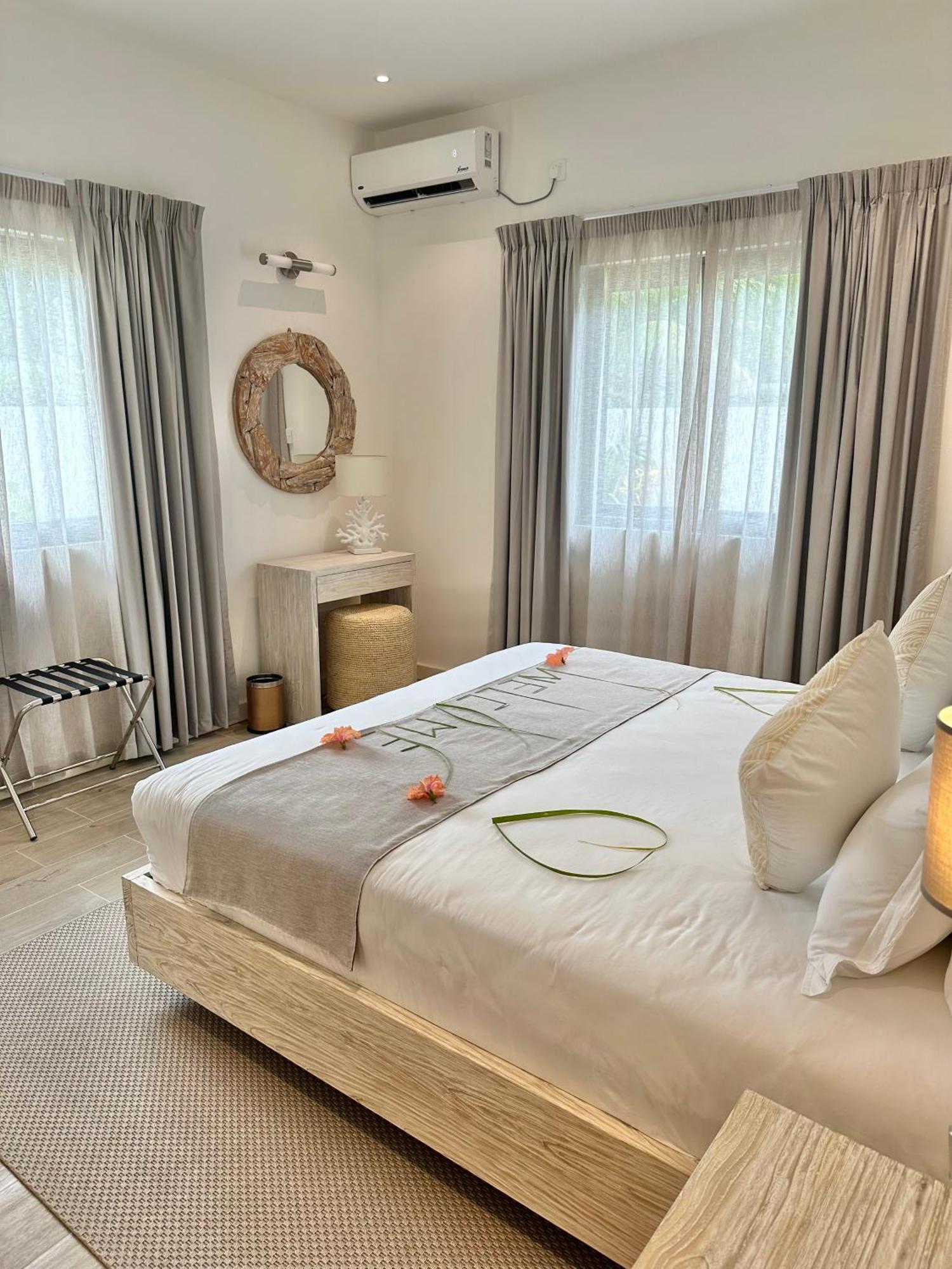 Pineapple Beach Villas Baie Lazare (Mahe) Exterior foto